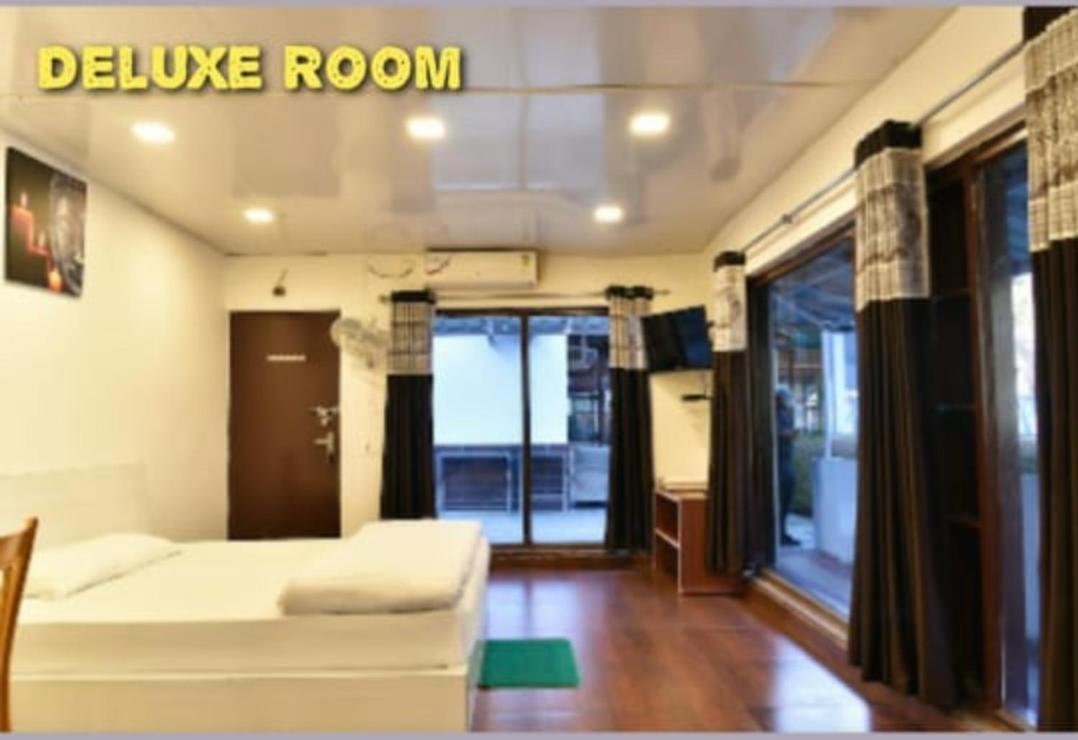 Riverside Resort Lansdowne Ngoại thất bức ảnh