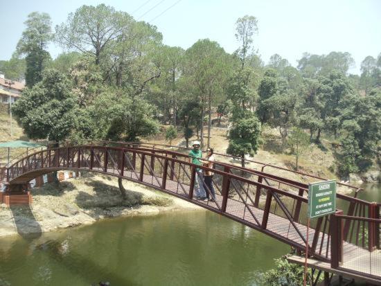 Riverside Resort Lansdowne Ngoại thất bức ảnh